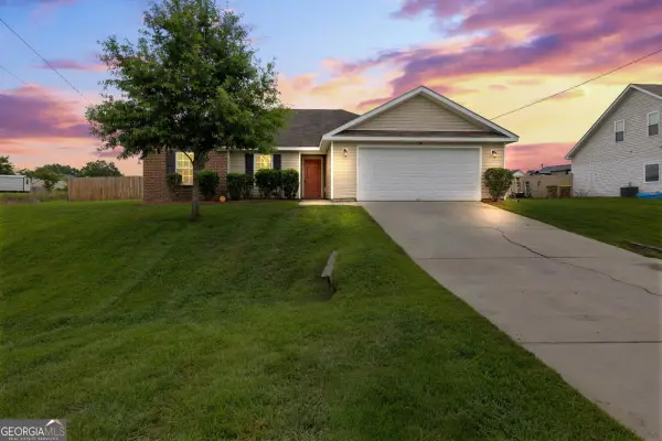 180 Bonnie Circle, Ellabell, GA 31308