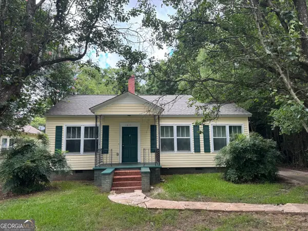 1011 W Solomon Street, Griffin, GA 30223