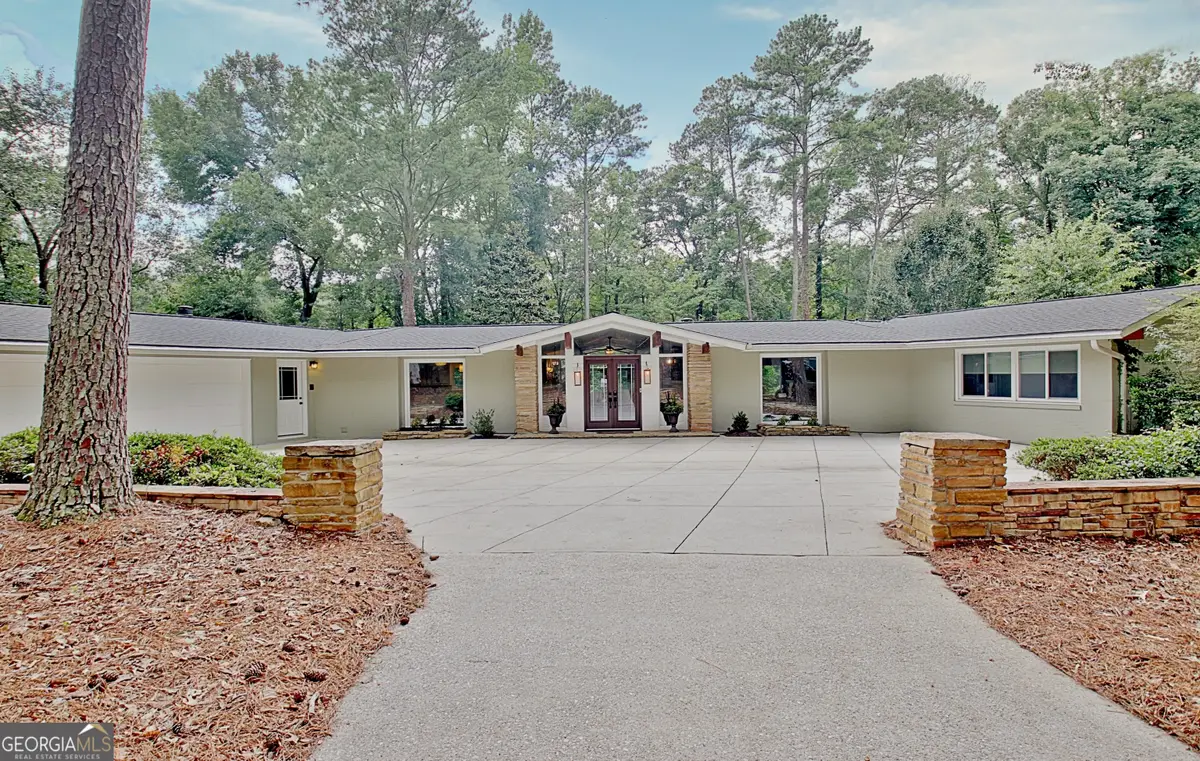 626 Golfview Drive, Peachtree City, GA 30269 - #1