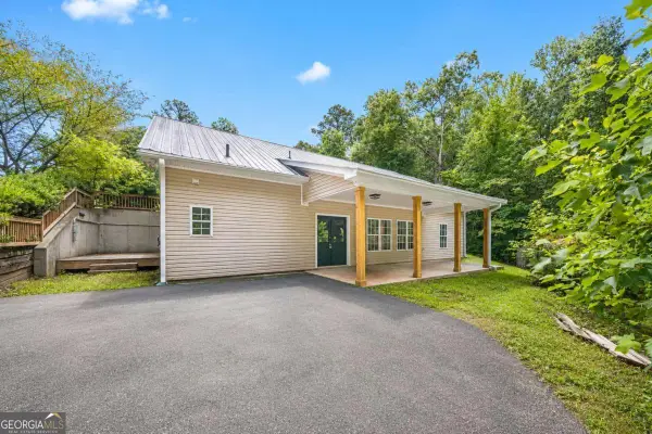 2029 Fletcher Drive, Ball Ground, GA 30107