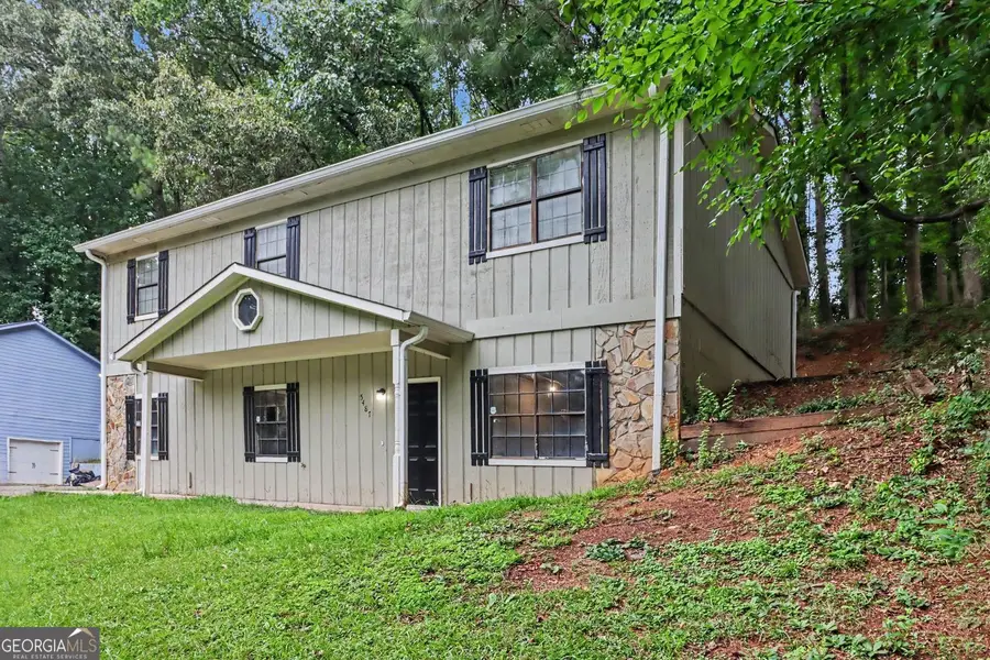 5487 Hall Circle, Union City, GA 30291 - #3