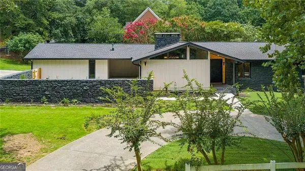 5435 High Point Road, Sandy Springs, GA 30342
