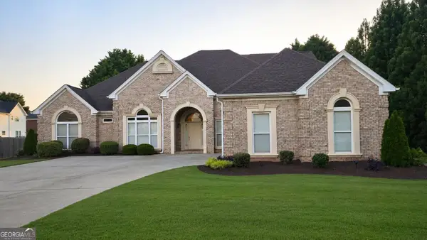 1086 Rowanshyre Circle, Mcdonough, GA 30253