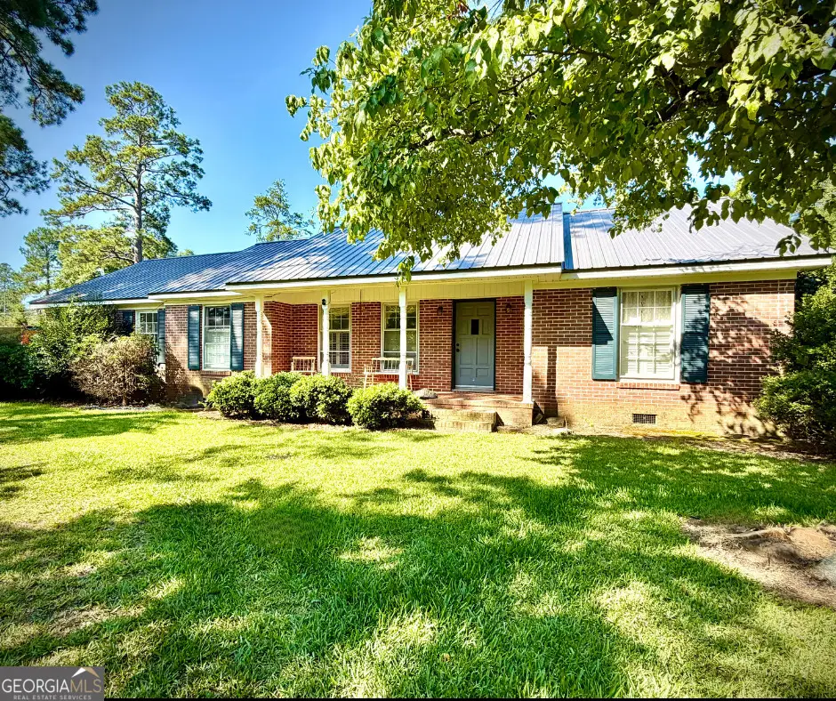 290 Virginia Circle, Jeffersonville, GA 31044 - #1
