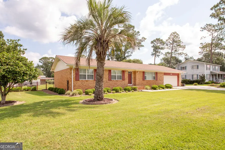 3113 Southwood Drive, Waycross, GA 31503 - #3