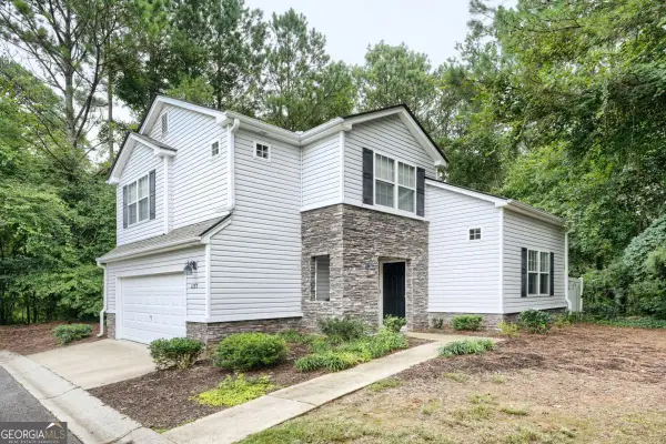 1277 W Oaks Way, Woodstock, GA 30188