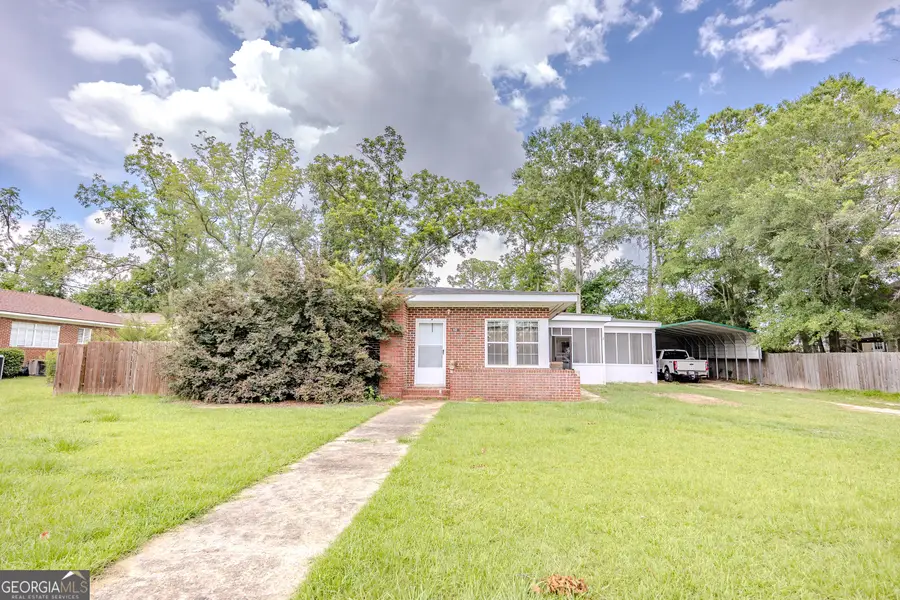 10 W Graham Street, McRae Helena, GA 31055 - #2