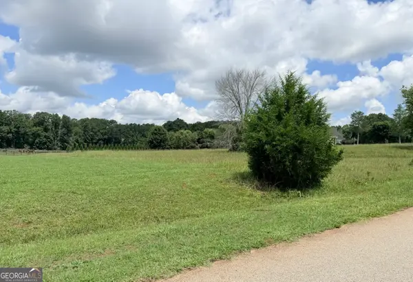15 Meadow View Court, Social Circle, GA 30025