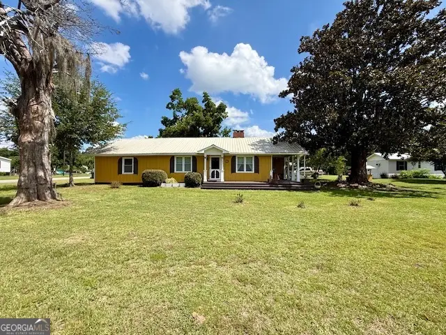 301 E Willow Lake Drive, Metter, GA 30439 - #2