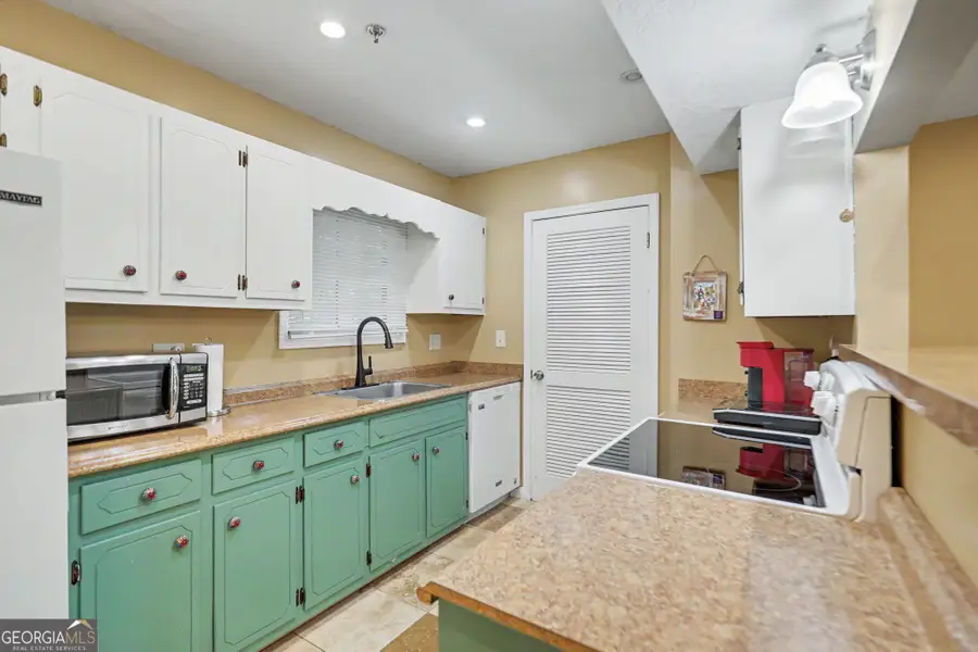 227 Shakespeare Drive #301, Clayton, GA 30525 - #3