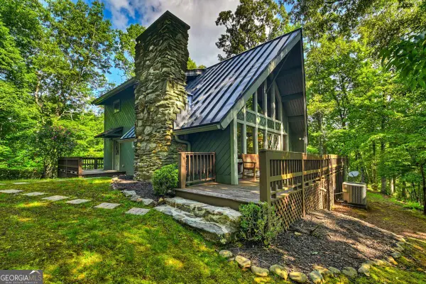 685 Cross Creek #62, Mineral Bluff, GA 30559