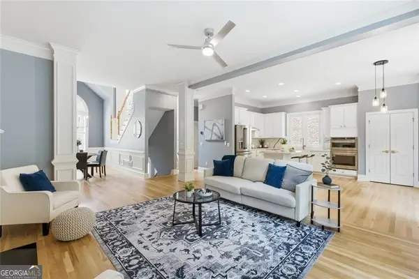 2482 Manor Walk, Decatur, GA 30030
