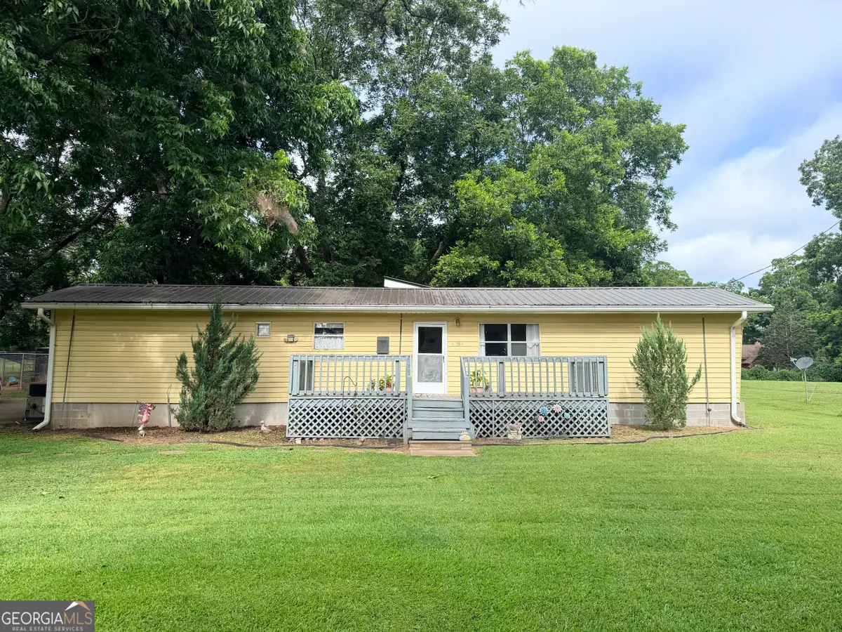 124 Church St, Moreland, GA 30259 - #1