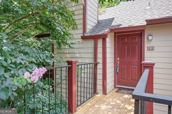 915 Wentworth Court, Johns Creek, GA 30022