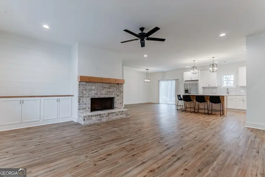 552 Clayton Street, Commerce, GA 30529 - #2