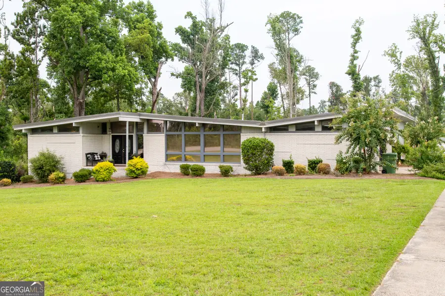 96 N Gill Street, Hazlehurst, GA 31539 - #2