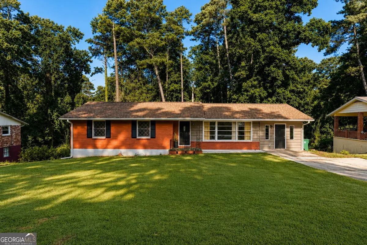 452 Kenridge Circle, Stone Mountain, GA 30083 - #1
