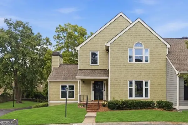 8 Vernon Glen Court, Sandy Springs, GA 30338