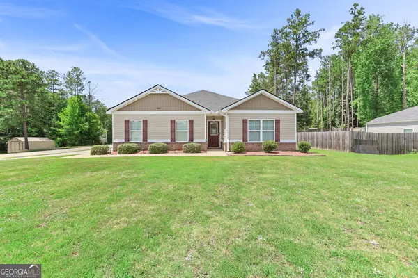 141 N Meadows Ridge Drive, Grantville, GA 30220