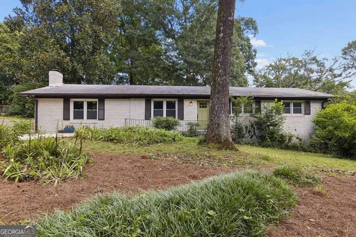 412 Derbyshire Drive, Stone Mountain, GA 30088 - #1