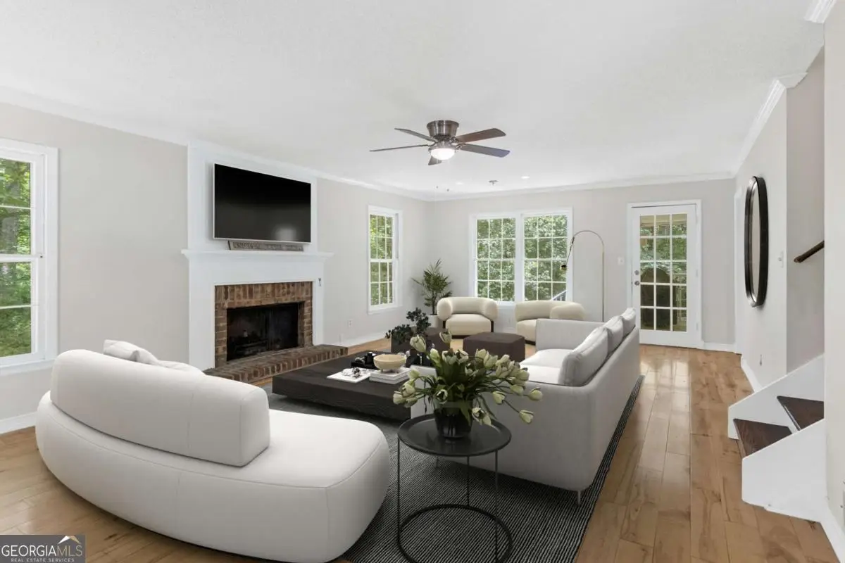 341 Westover Drive, Woodstock, GA 30188 - #1