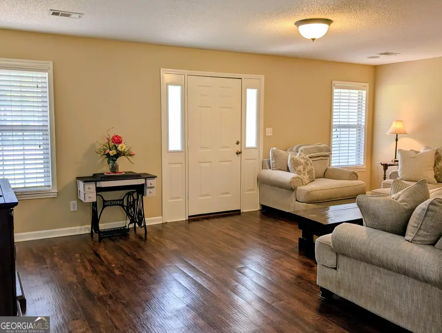 76 Third Avenue, Hawkinsville, GA 31036 - #3