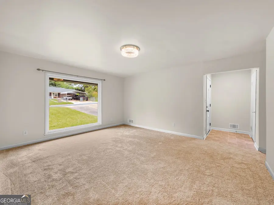 565 Wavelyn Way, Riverdale, GA 30274 - #3