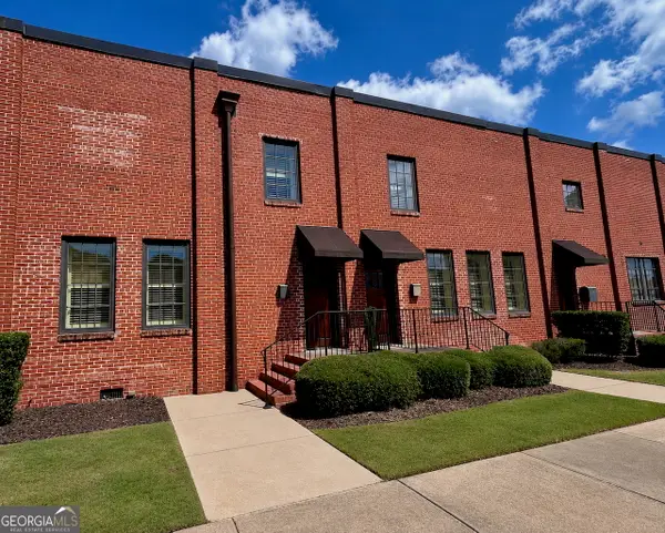 710 4th Avenue, West Point, GA 31833