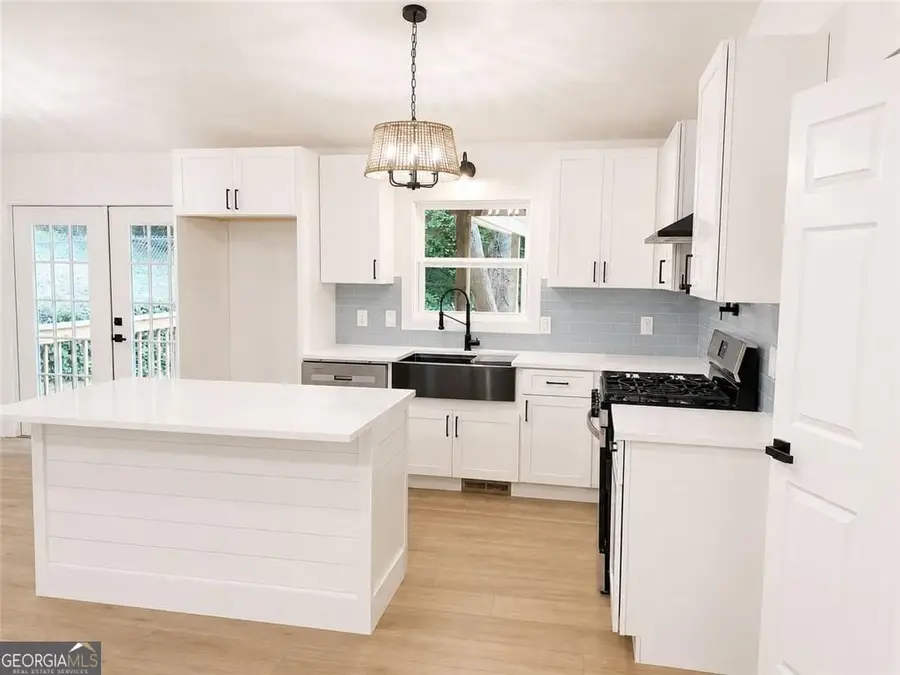 605 Dover Street Ne, Marietta, GA 30066 - #3