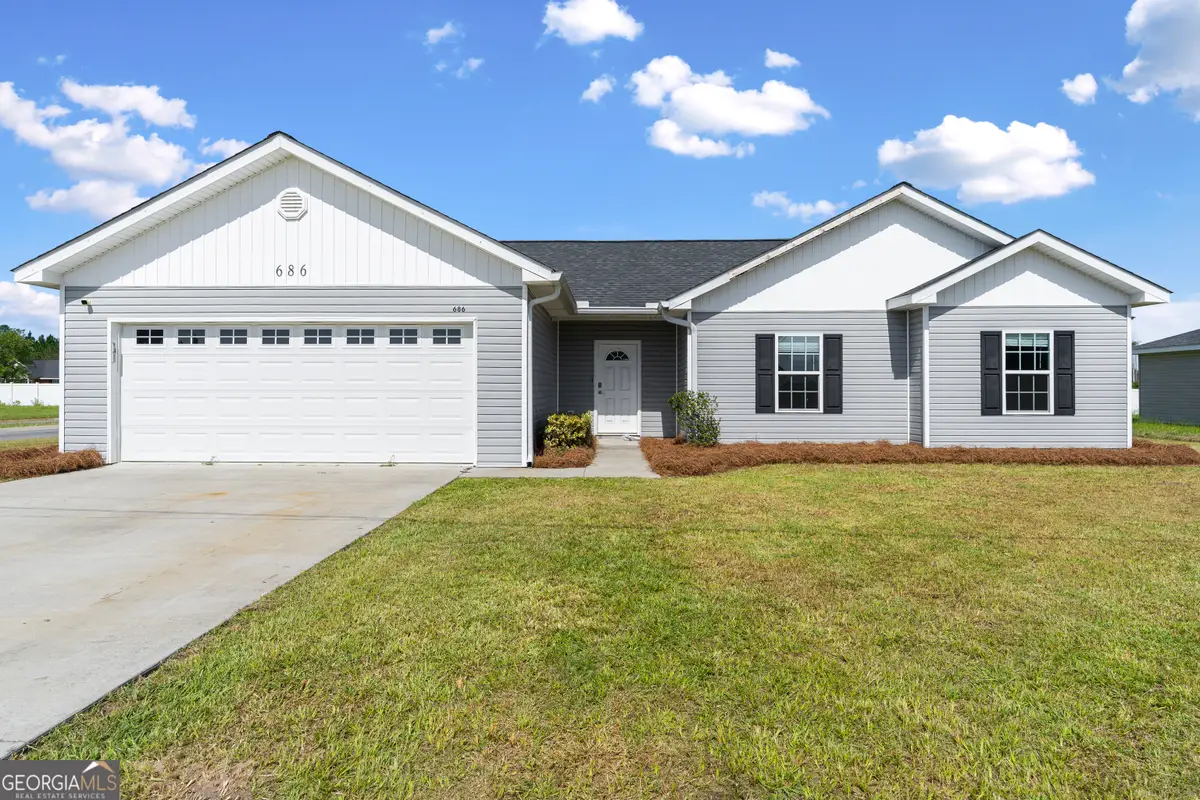 686 Lakeside Circle, Baxley, GA 31513 - #1