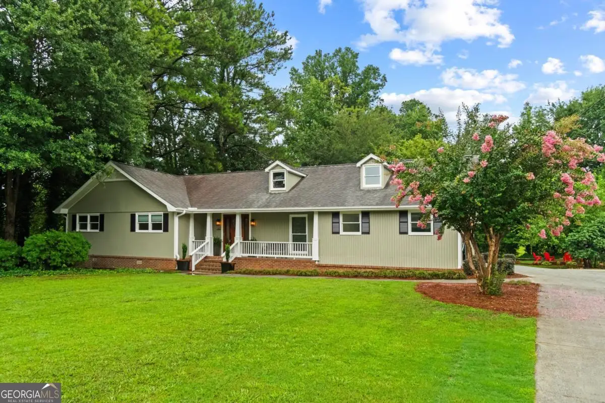 657 Cole Drive Sw, Lilburn, GA 30047 - #1