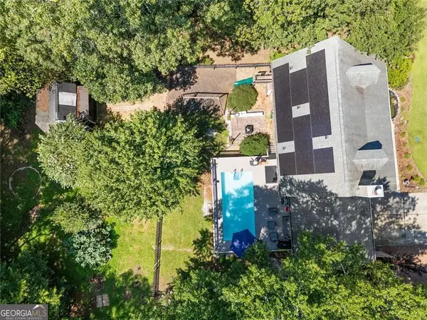 55 Creek View Drive, Hoschton, GA 30548