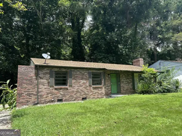 2740 Santa Barbara Drive Nw, Atlanta, GA 30318
