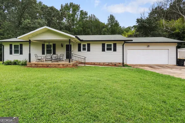 110 Drennan Drive, Fayetteville, GA 30215