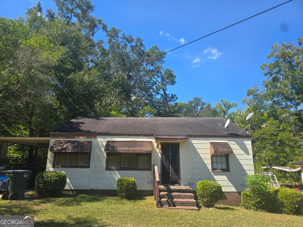 406 Saxon Street, Dublin, GA 31021 - #1