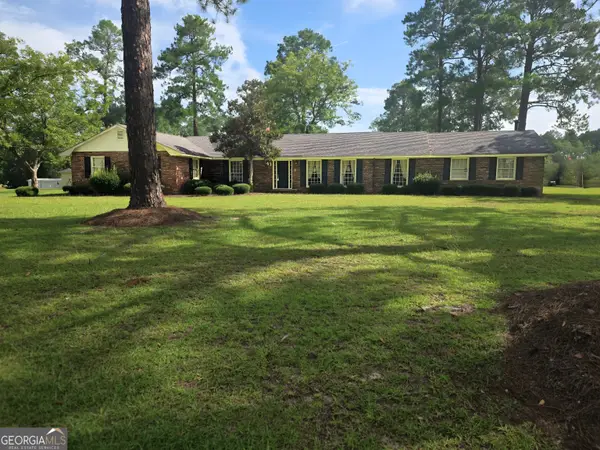 400 W Willow Lake Drive, Metter, GA 30439