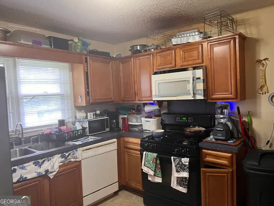 91 W Lipham Street, Tallapoosa, GA 30176 - #3