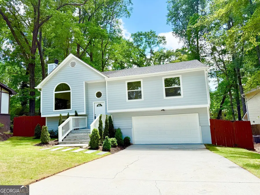 8399 Lake Drive, Snellville, GA 30039 - #2
