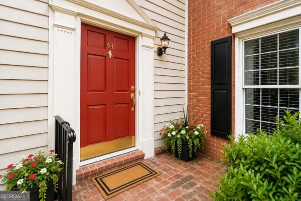 44 Mount Vernon Circle, Sandy Springs, GA 30338