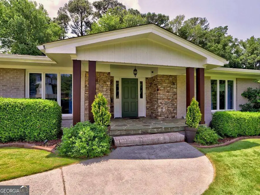 715 Glenforest Road, Sandy Springs, GA 30328 - #2