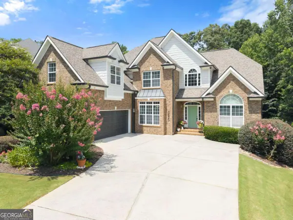 5620 Battle Ridge Drive, Flowery Branch, GA 30542
