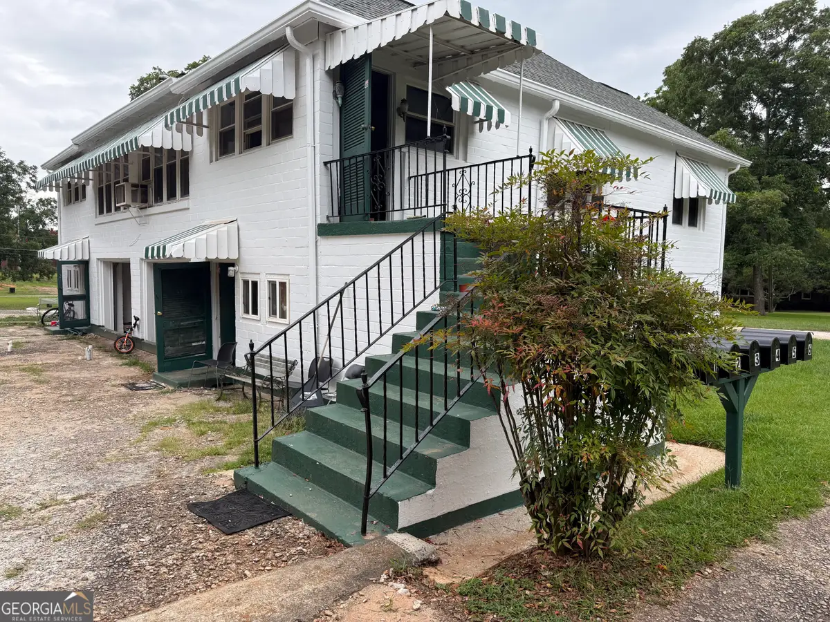 205 Georgia Avenue, Barnesville, GA 30204 - #1