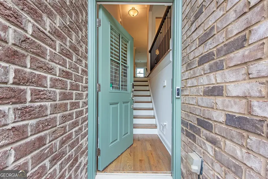 2128 Olde Georgian Ter, Atlanta, GA 30318 - #2