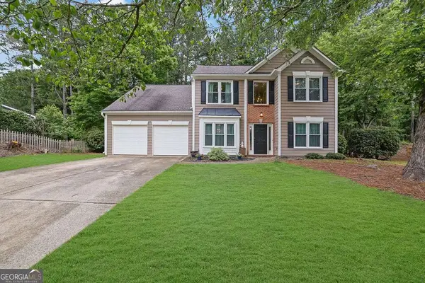 8011 Huntcliff Road, Woodstock, GA 30189