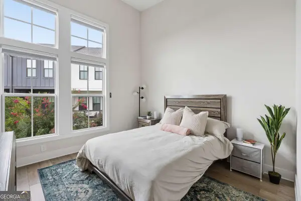 913 Brees Court, Atlanta, GA 30318