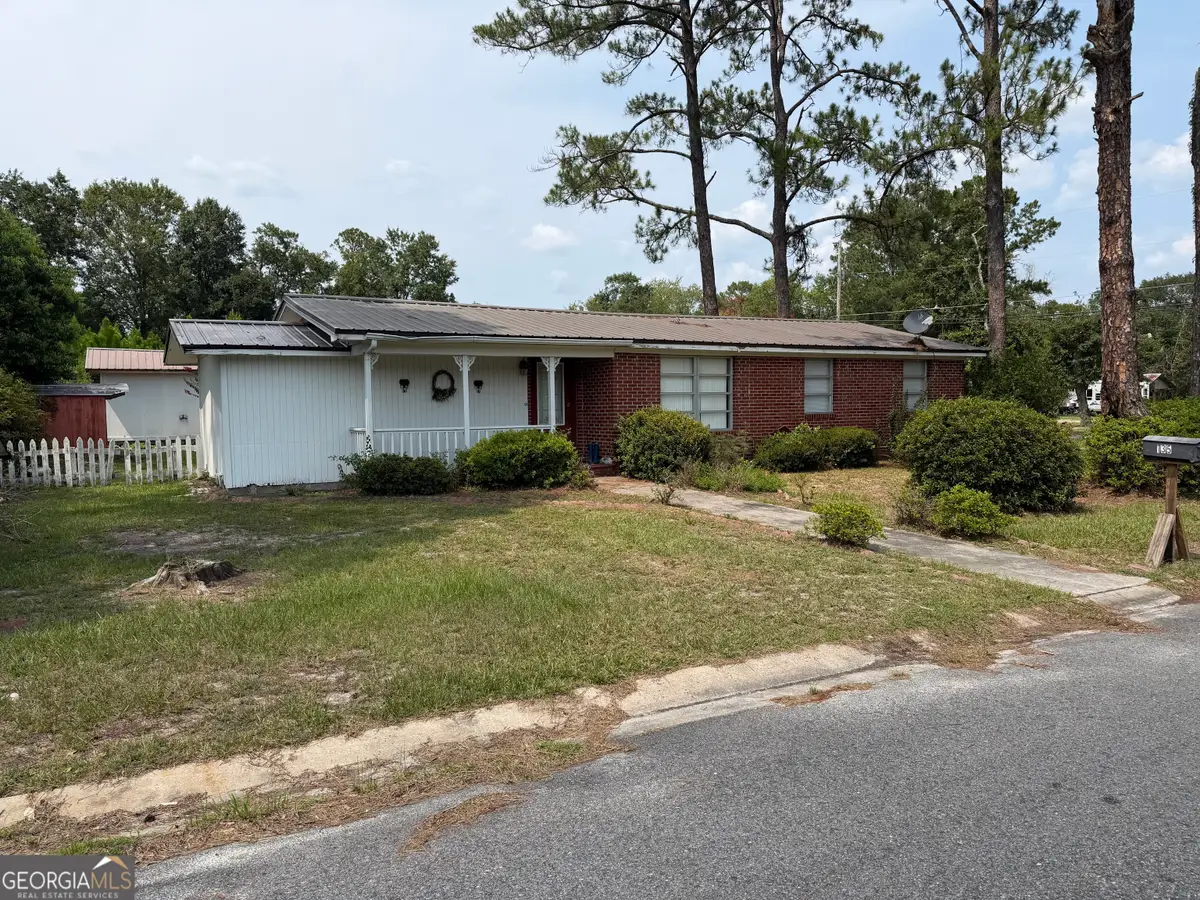 135 Morgan Street, Waycross, GA 31501 - #1