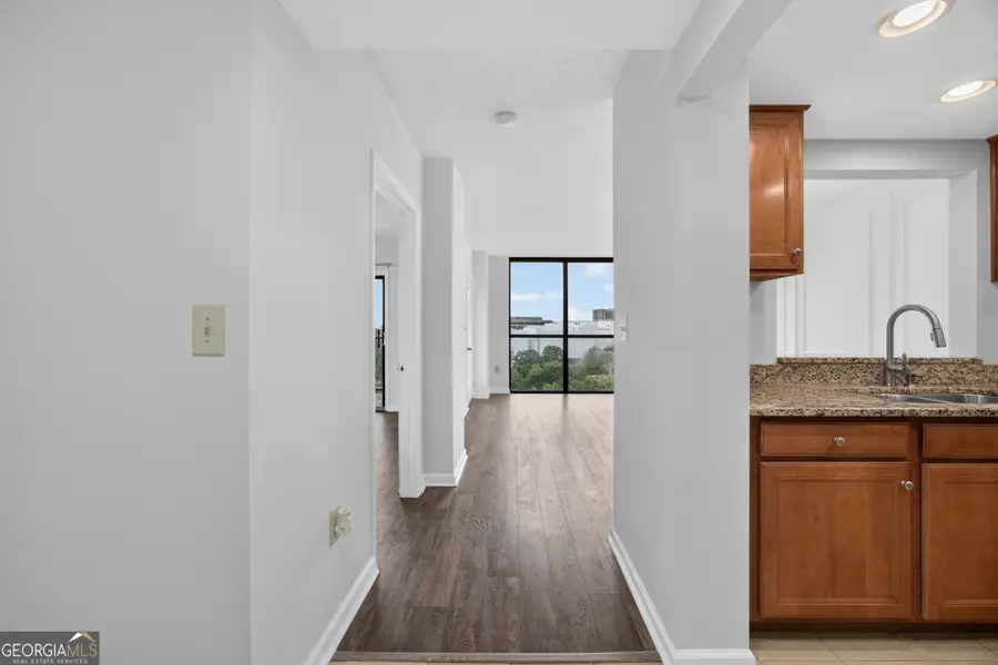 1280 W Peachtree Street Nw #APT 1710, Atlanta, GA 30309 - #3