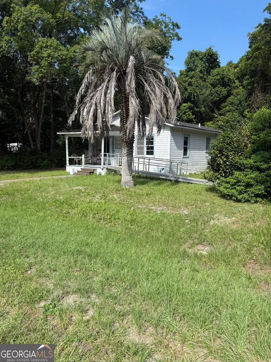 863 Colquitt Street, Waycross, GA 31503 - #3