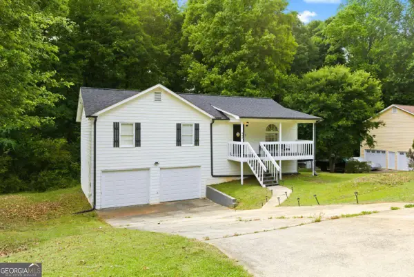 134 Landing Lane, Powder Springs, GA 30127