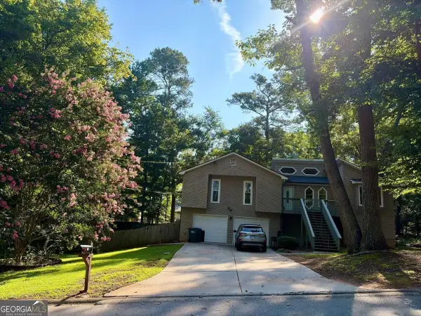 52 Omega Drive, Lawrenceville, GA 30044